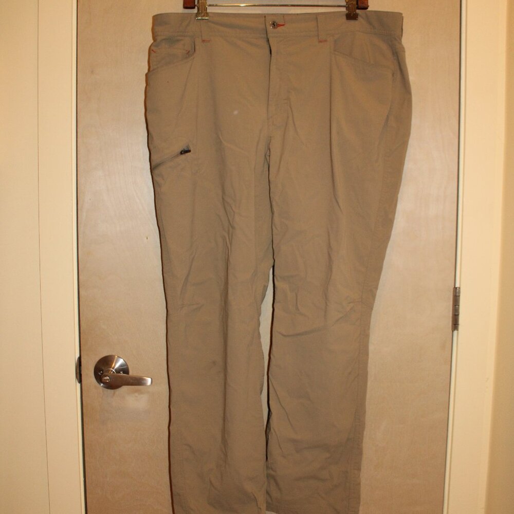 L.L. Bean Mens Lightweight Casual Quick Dry Tropic Weight Pants - 38” x 30”